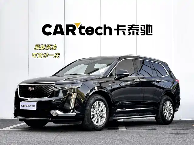 CADILLAC XT6