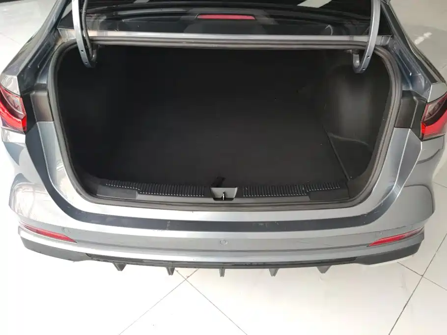 Roewe i5 — миниатюра 4