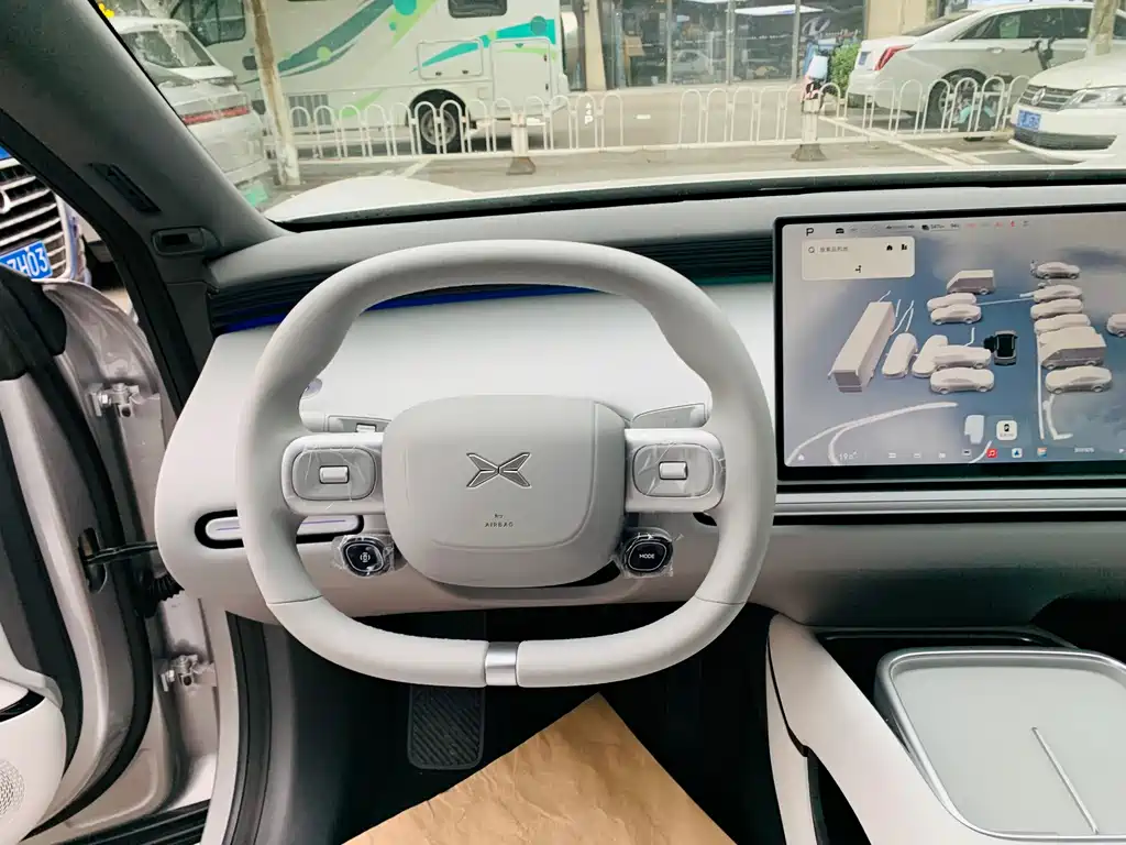 XPeng 小鹏MONA L03 — миниатюра 22