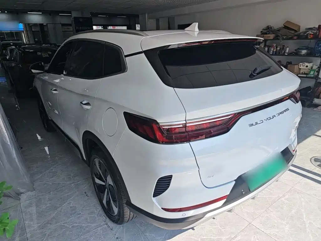 BYD PLUS New Energy — миниатюра 5