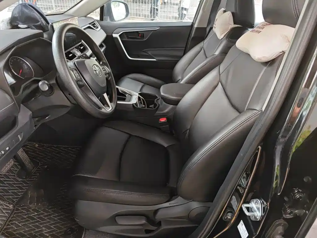 Toyota RAV4 — миниатюра 16