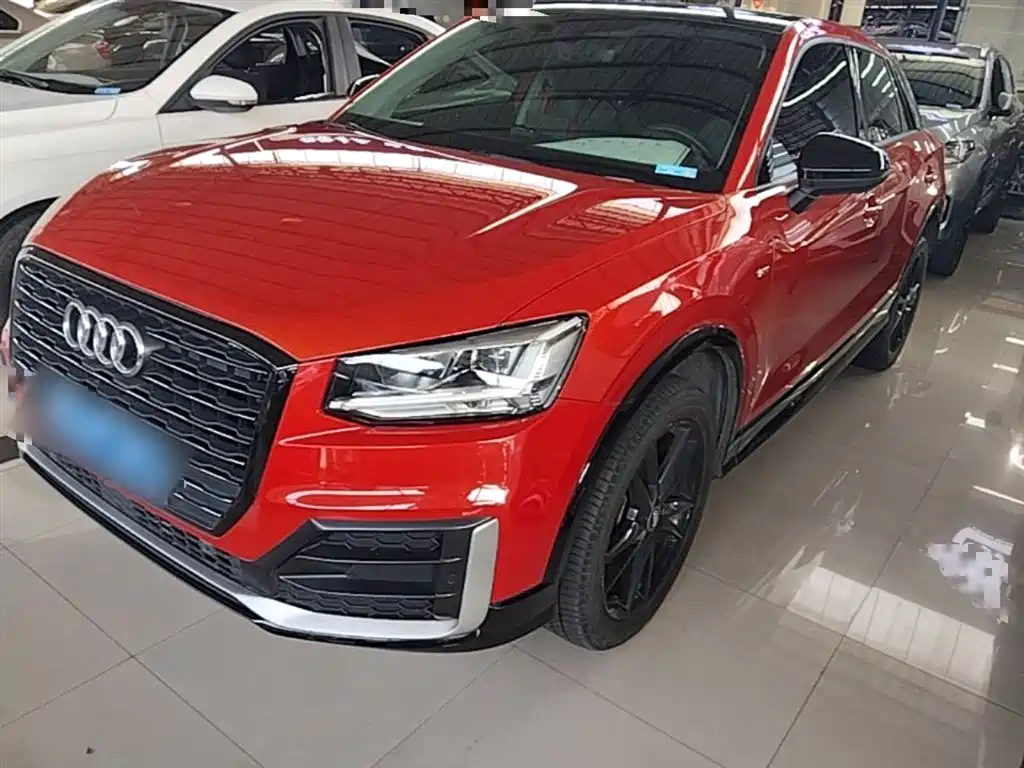 Audi Q2L 2019
