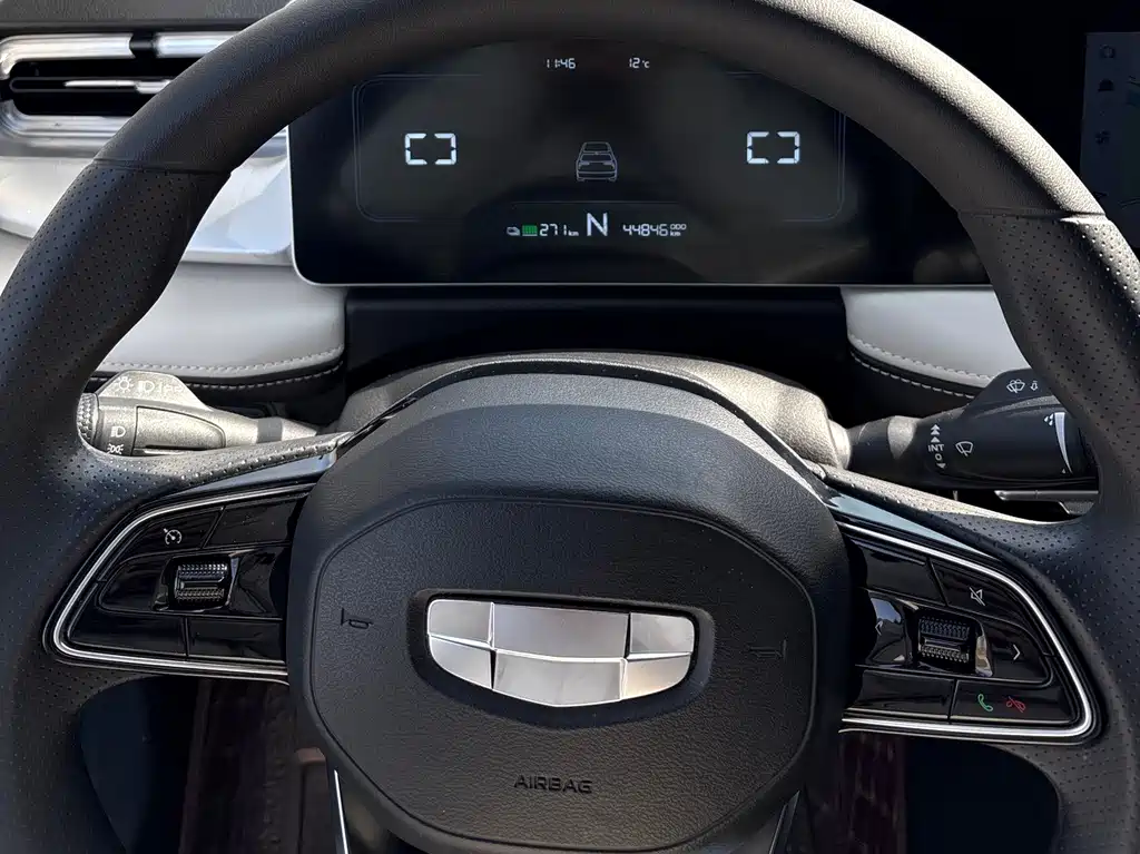 GEELY GEOMETRY E FIREFLY