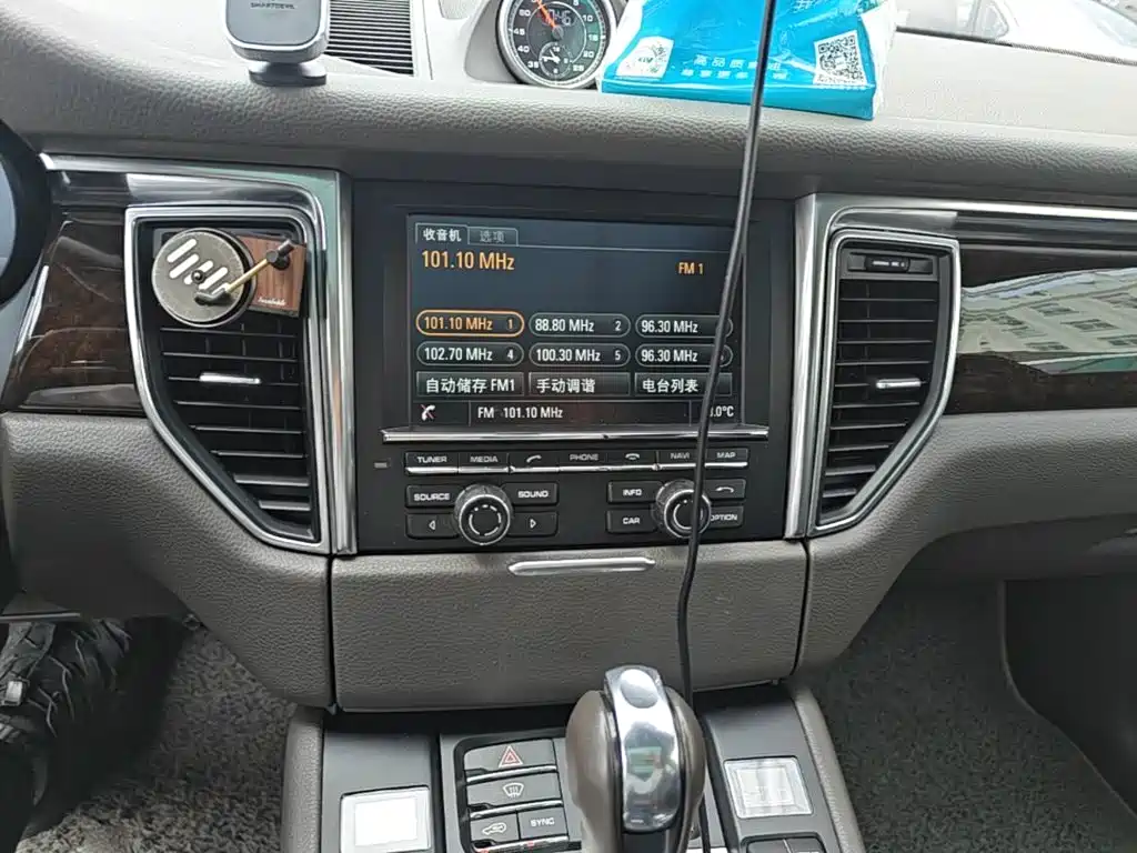 Porsche Macan — миниатюра 13