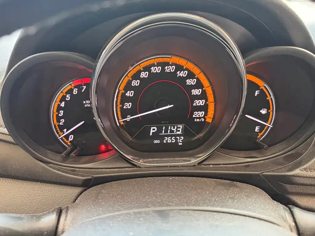 Toyota Yaris L — миниатюра 4