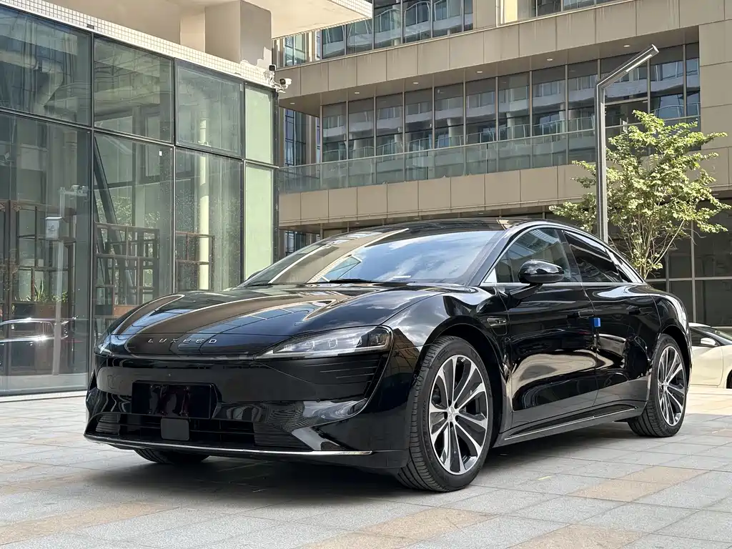 智界 Zhijie S7 2025