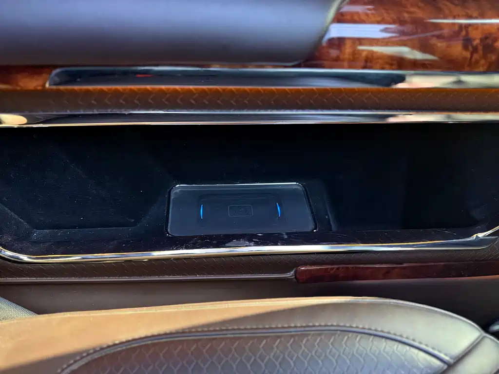 MERCEDES-BENZ V CLASS