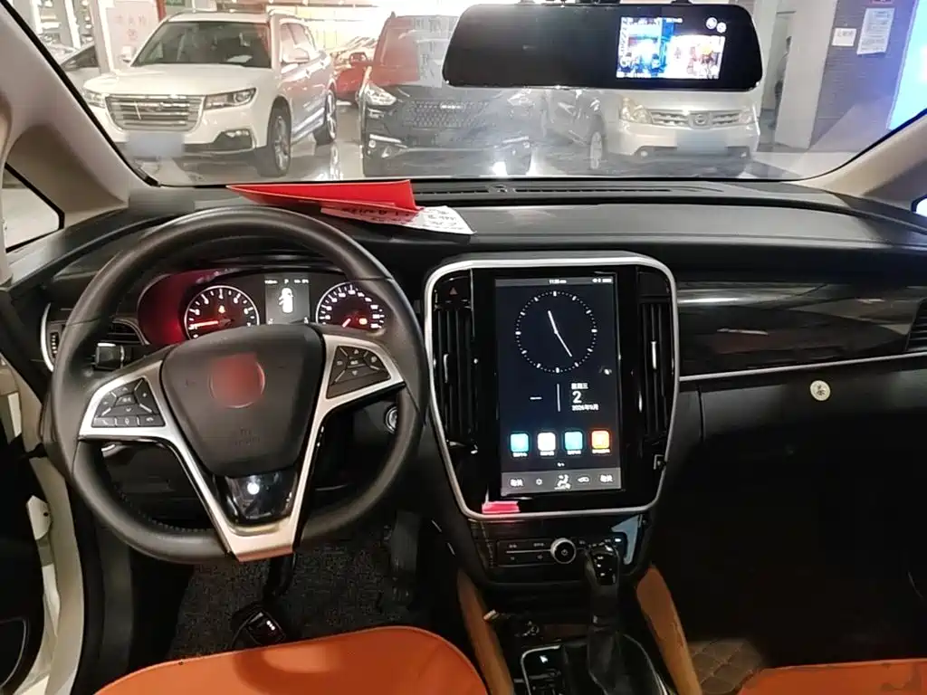 BYD MAX — миниатюра 10