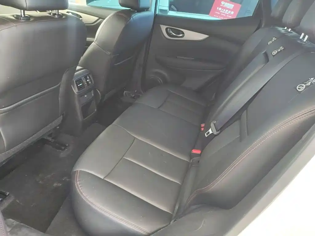 Nissan Qashqai — миниатюра 17