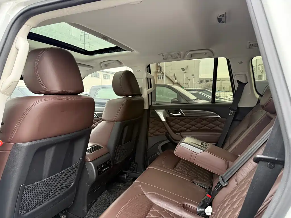 Haval H9 2022 2.0T Luxury 7 мест