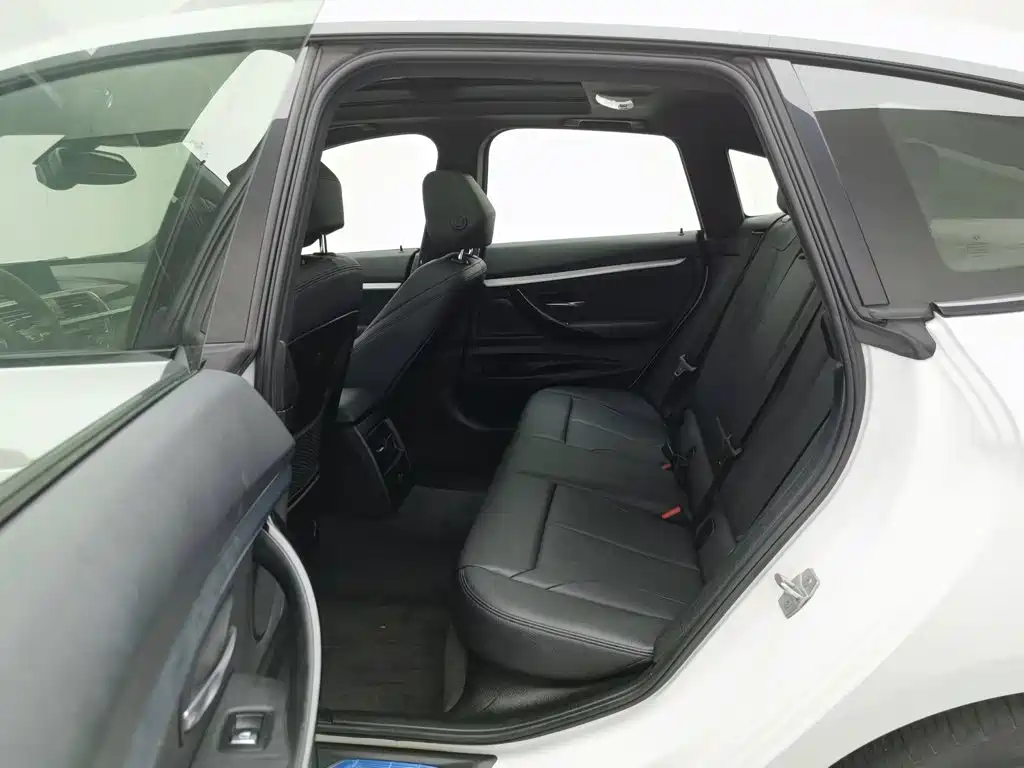 BMW 3 Series GT — миниатюра 15