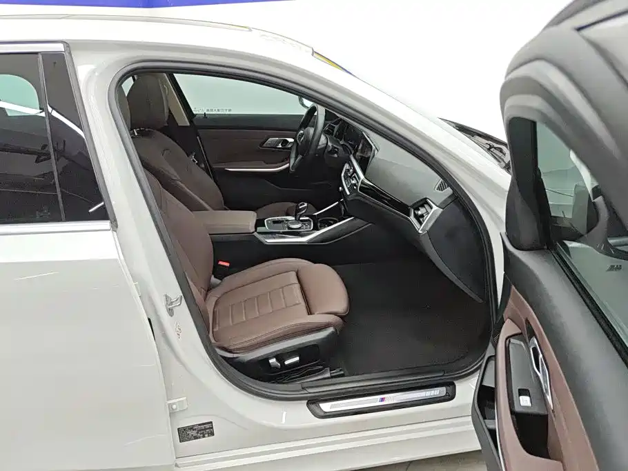 BMW 3 Series — миниатюра 8