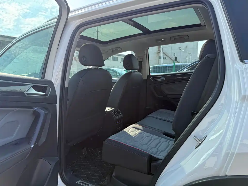 Volkswagen Tiguan L 380TSI Auto 4WD R-Line Flagship Edition 7 seats, фото 16