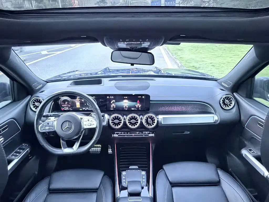 Mercedes-Benz EQB — миниатюра 9