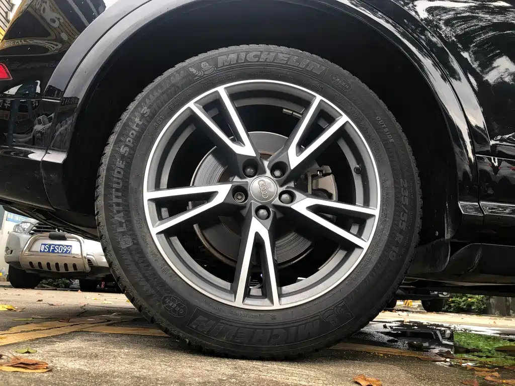 Audi Q5L — миниатюра 11