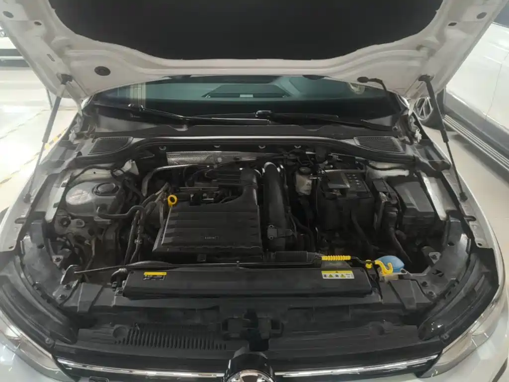 Volkswagen Golf — миниатюра 20