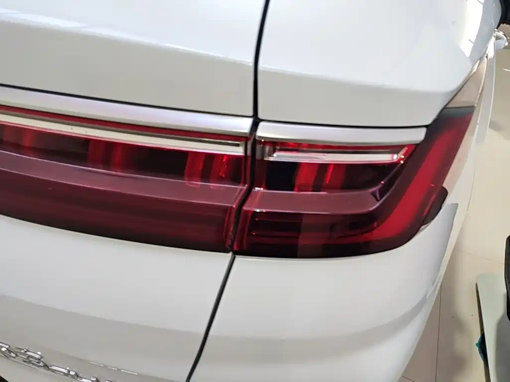 BYD PLUS New Energy — миниатюра 8