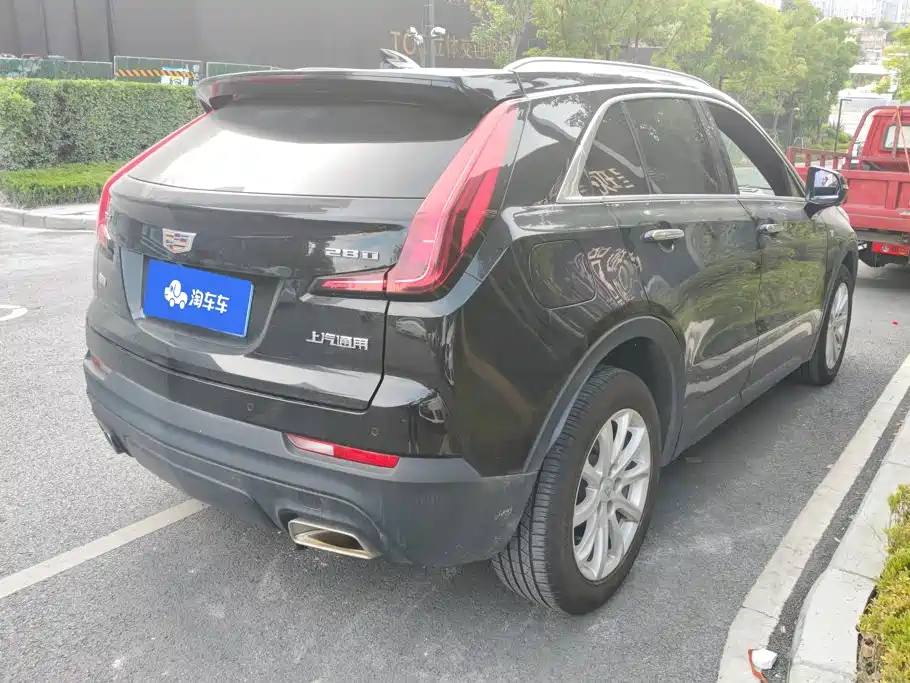 Cadillac XT4 — миниатюра 3