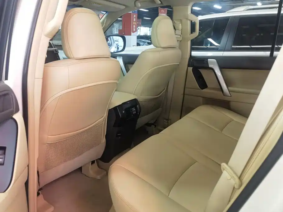 Toyota Prado — миниатюра 11