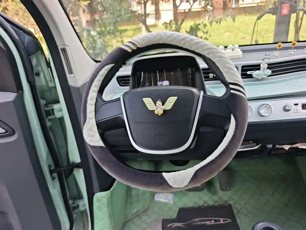 Wuling MINIEV — миниатюра 13