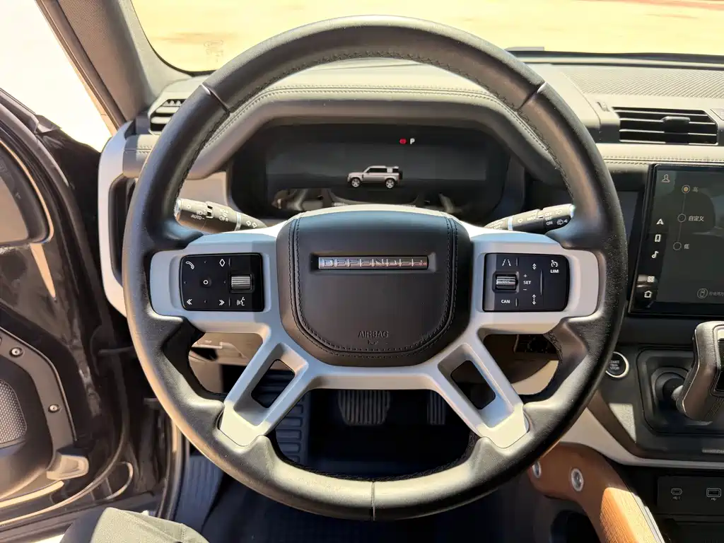 Land Rover Defender — миниатюра 8