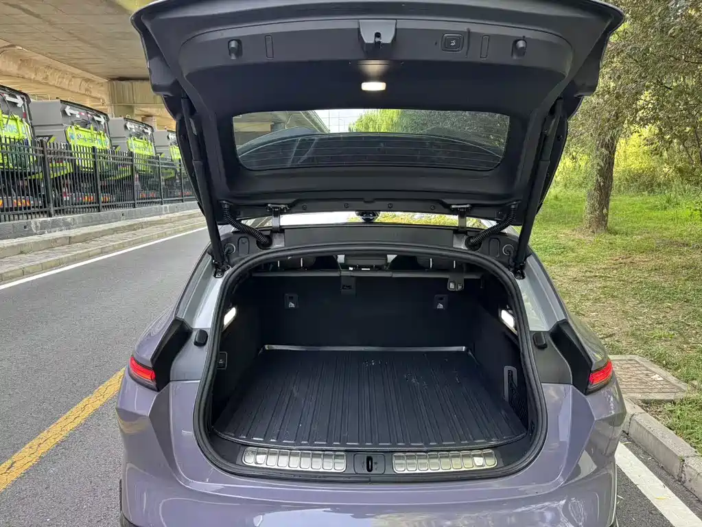NIO ET5T 2024 75kWh Touring