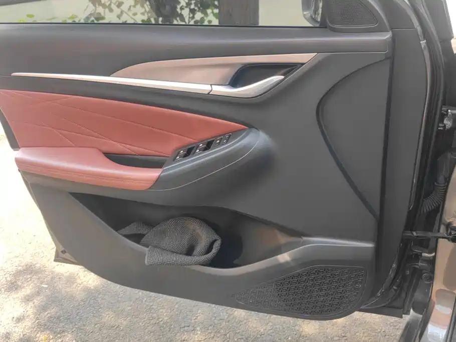 Changan Eado — миниатюра 7