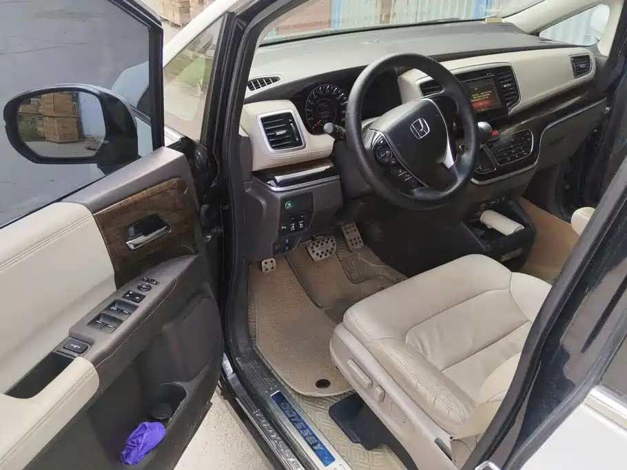 Honda Odyssey — миниатюра 9