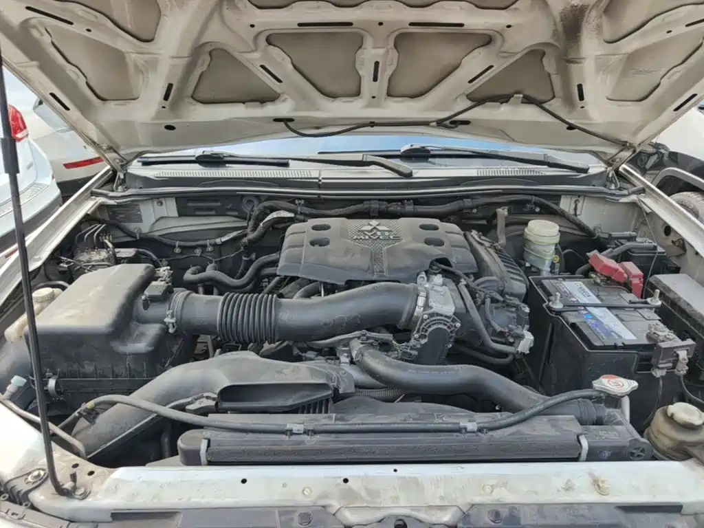 Mitsubishi Pajero Sport — миниатюра 20