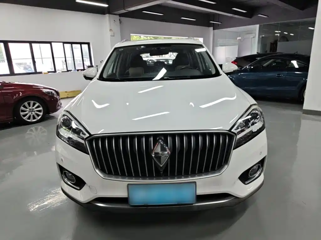 Borgward BX7 — миниатюра 3