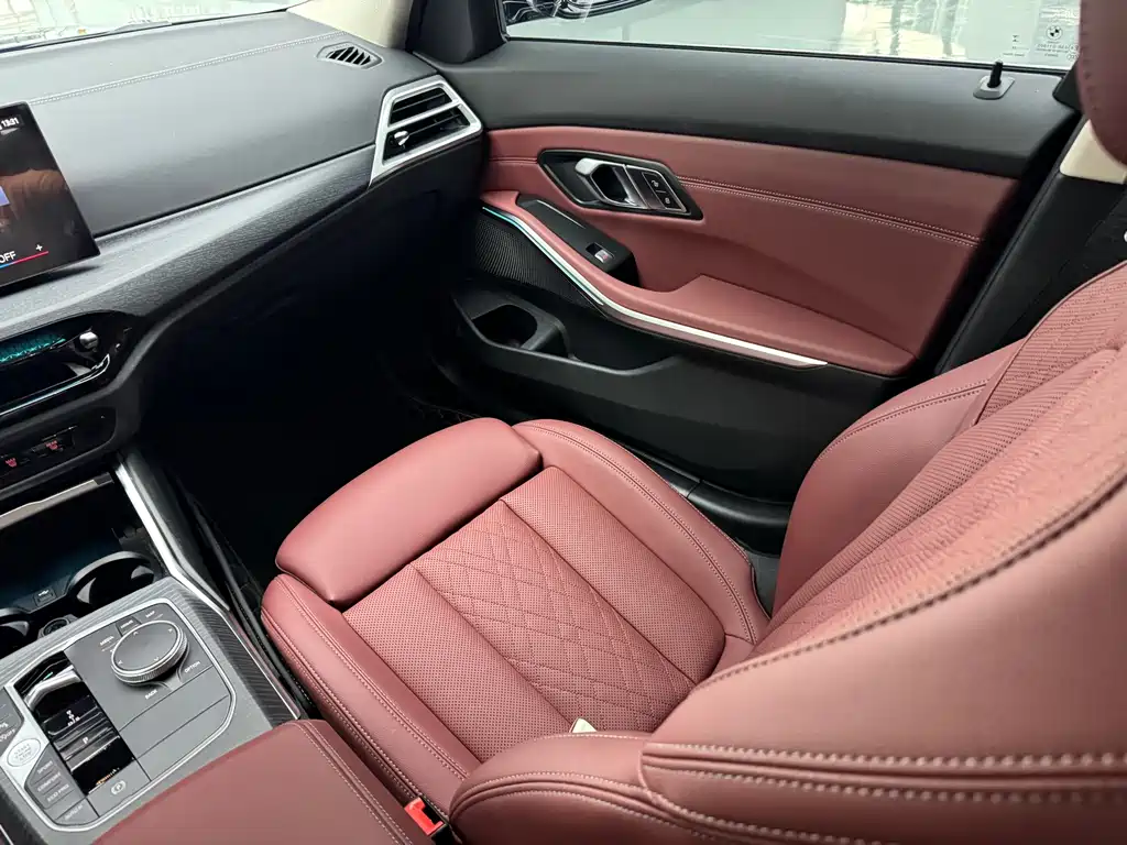 BMW 3 Series — миниатюра 8