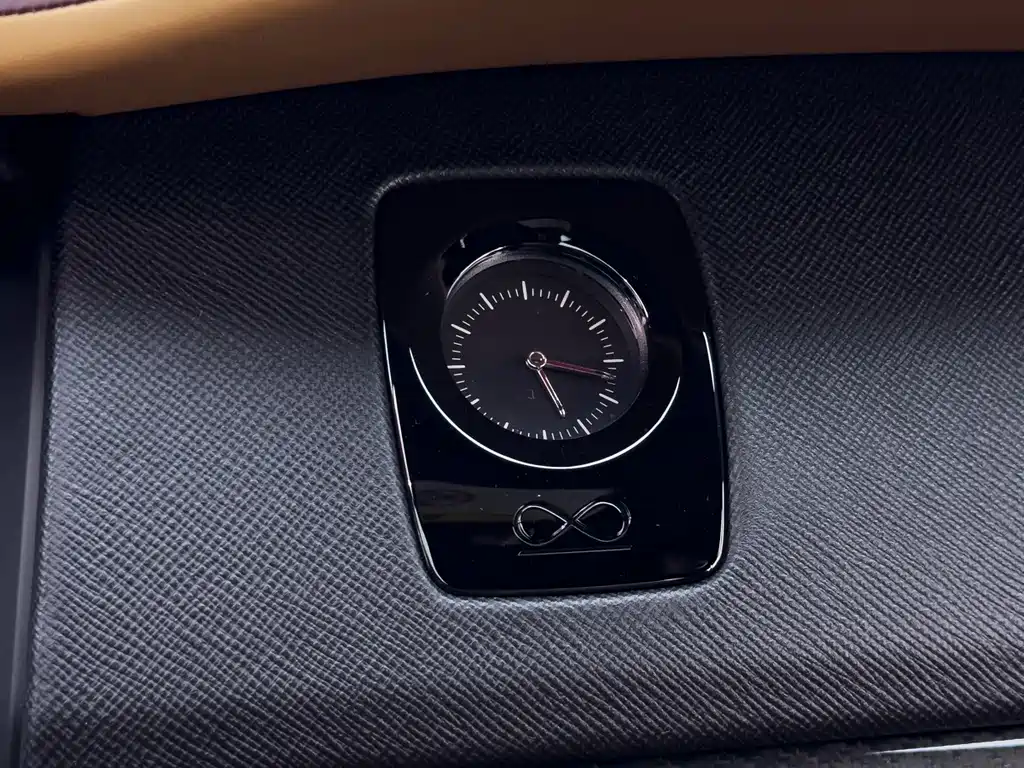 Rolls-Royce Cullinan — миниатюра 40