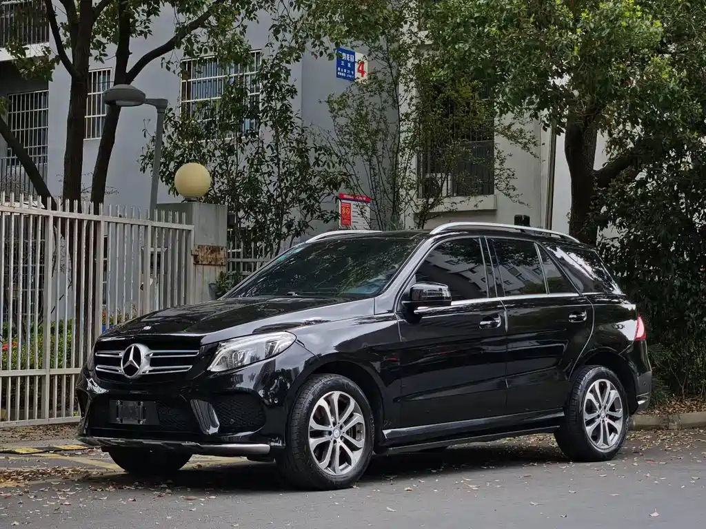 Mercedes-Benz GLE 2017