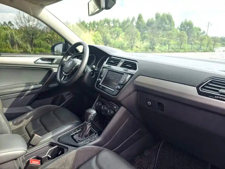 Volkswagen Tiguan L — миниатюра 4