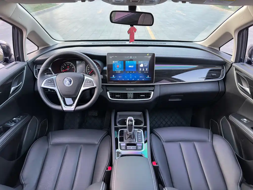 BYD MAX — миниатюра 19