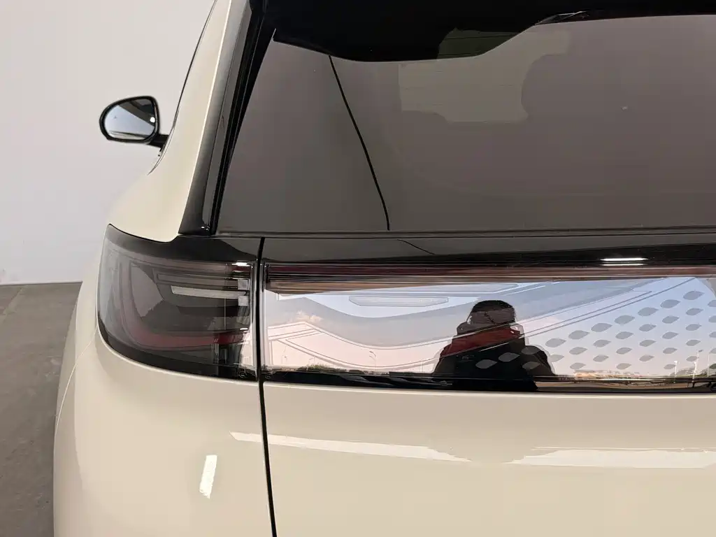 BYD Sealion 05 EV — миниатюра 13