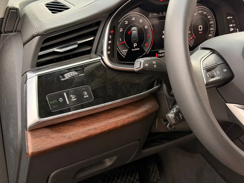 Audi Q7 — миниатюра 24