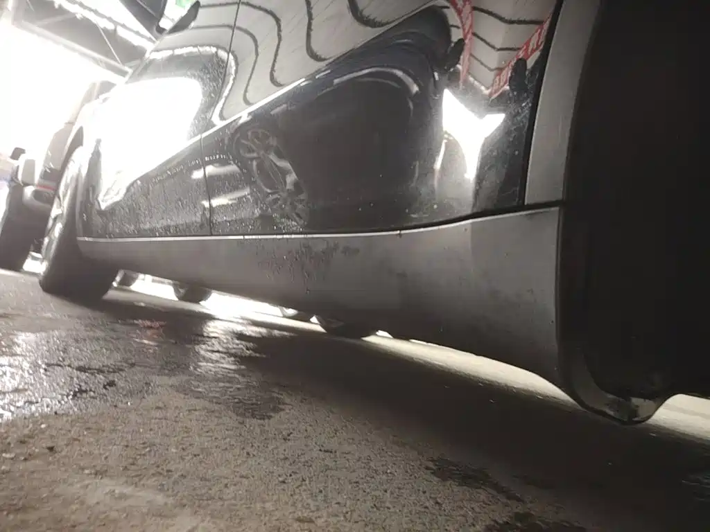 Tesla Model Y — миниатюра 22
