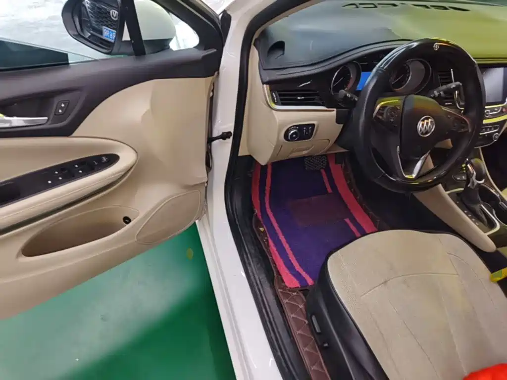 Buick Verano — миниатюра 16