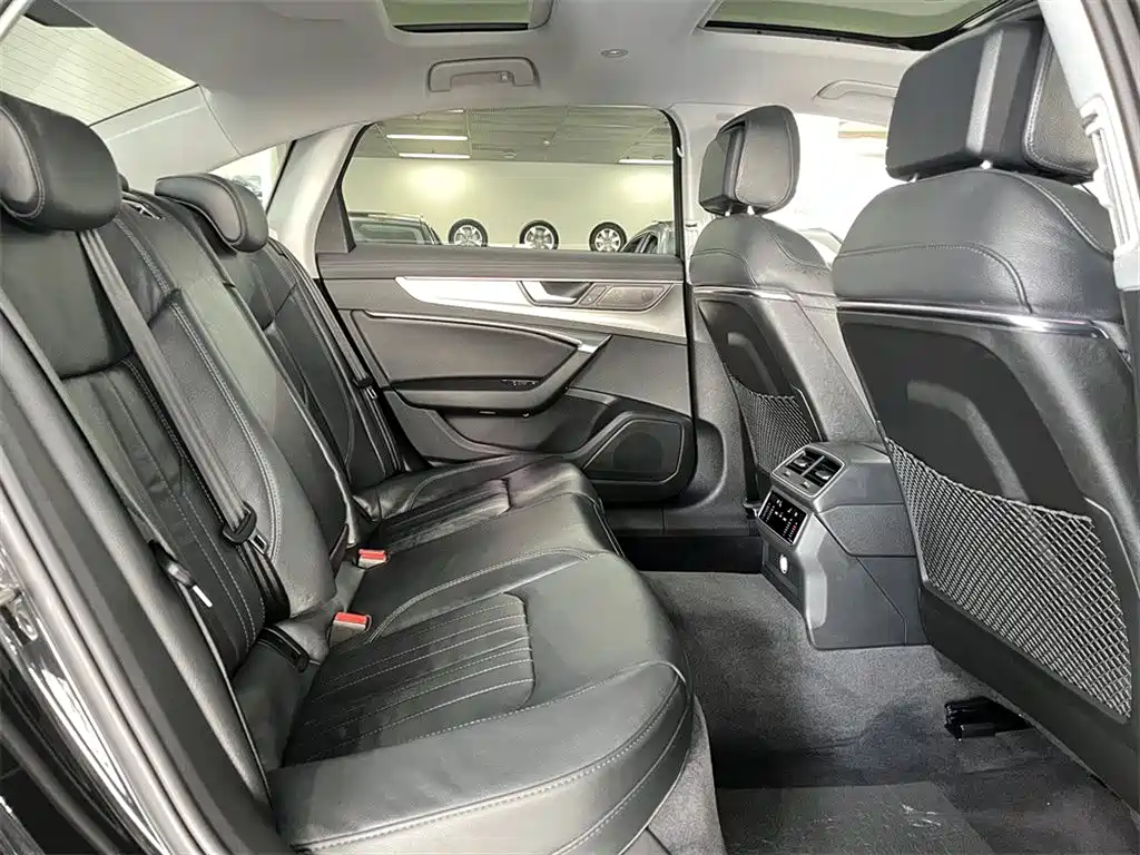 Audi A6L 2022 45 TFSI quattro
