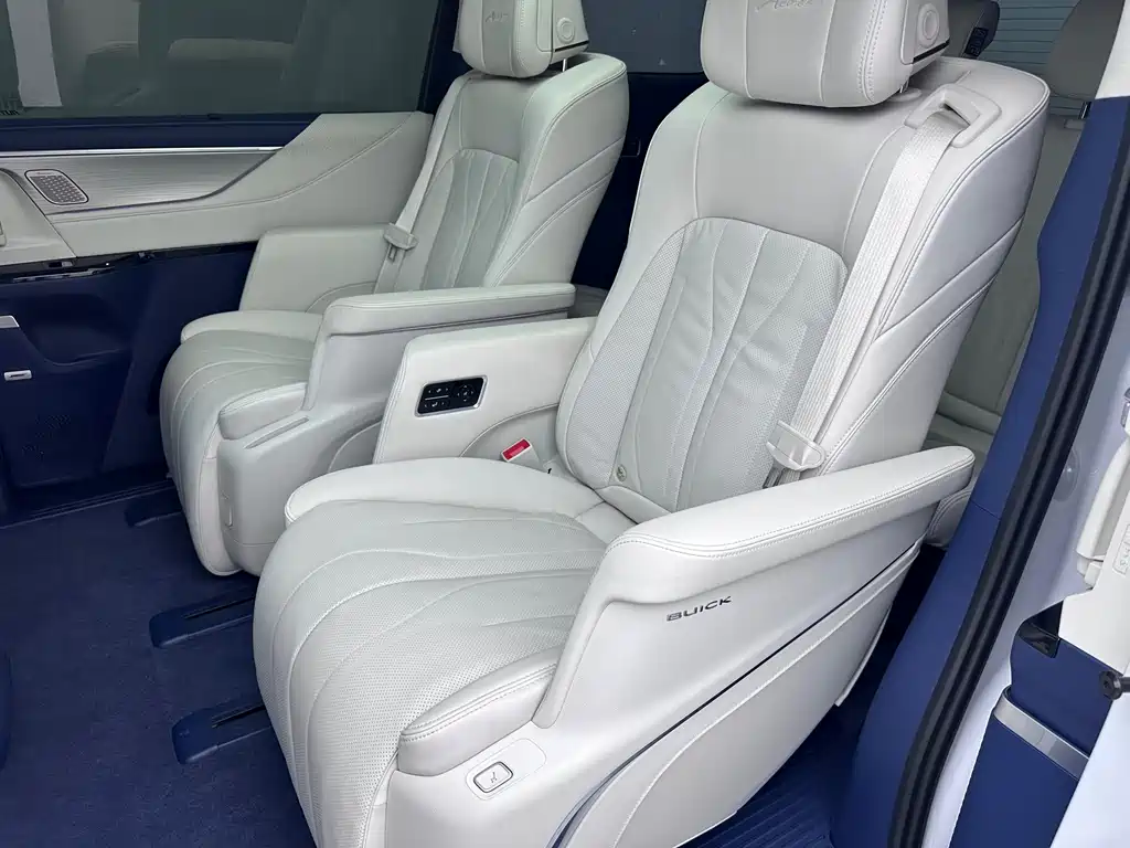 Buick GL8 Hybrid — миниатюра 19