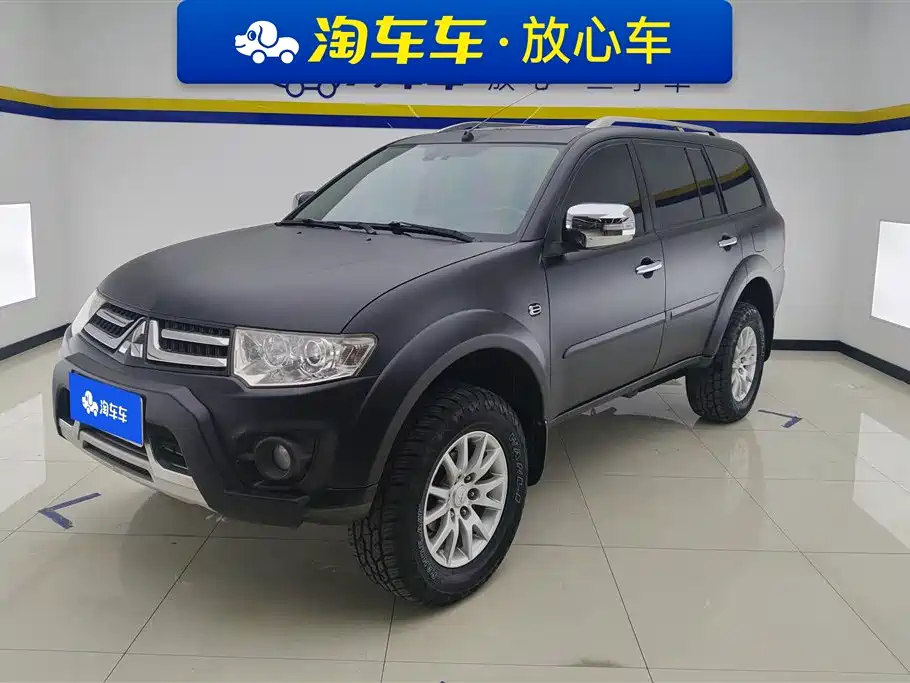 Mitsubishi Pajero Sport 2014
