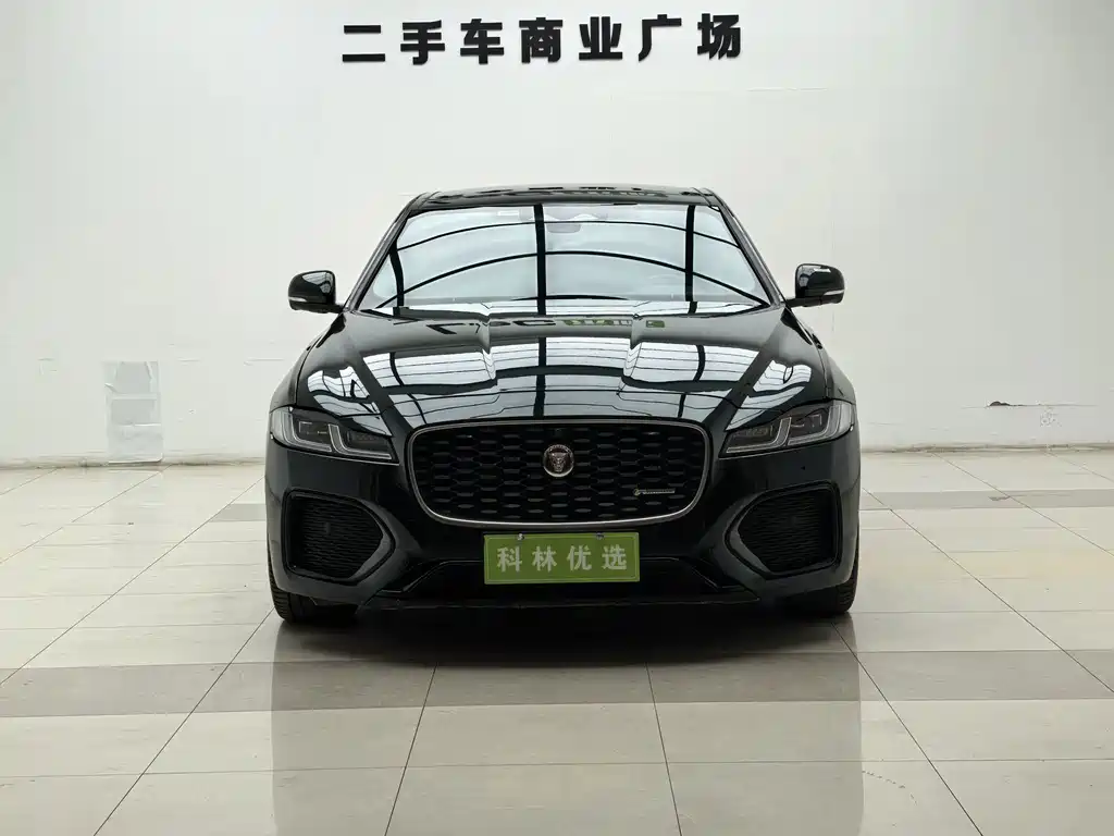 Jaguar XFL — миниатюра 2