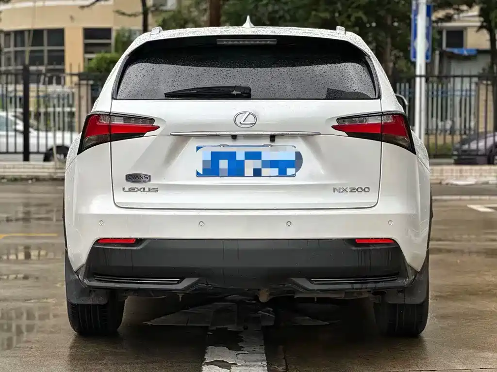 Lexus NX — миниатюра 6