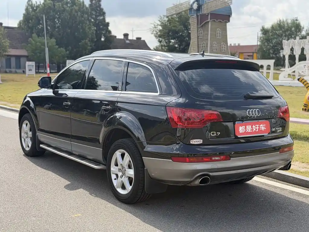Audi Q7 — миниатюра 7