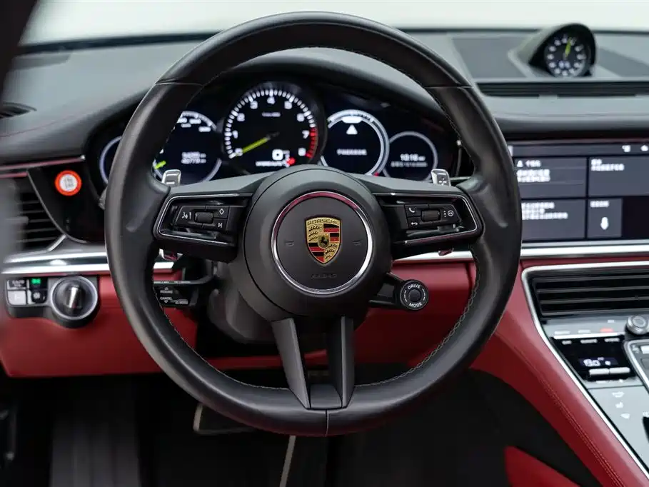 PORSCHE PANAMERA NEW ENERGY