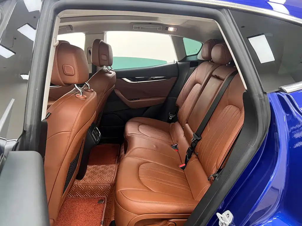 Maserati Levante — миниатюра 6