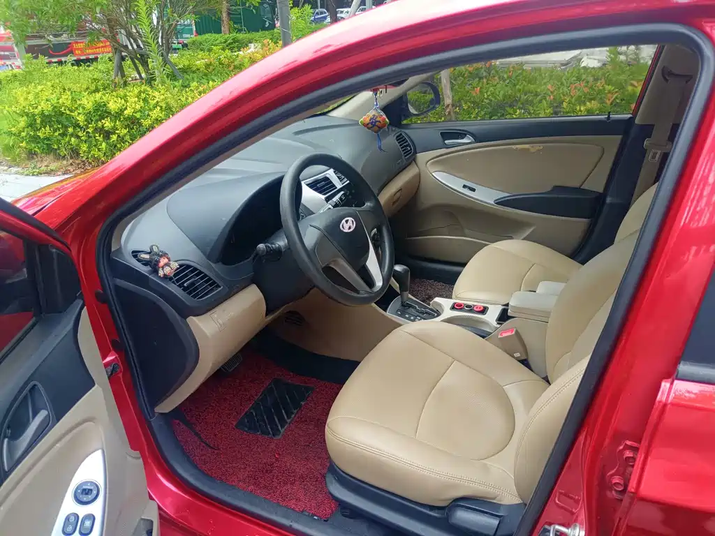 Hyundai Verna — миниатюра 12