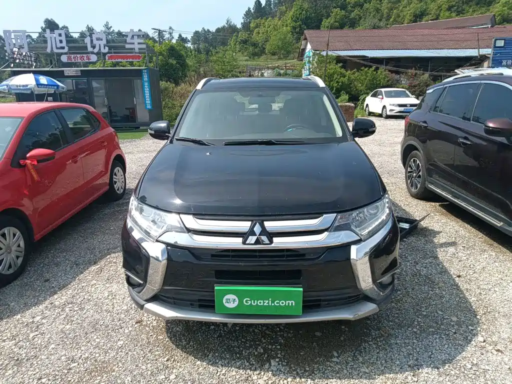 Mitsubishi Outlander — миниатюра 3