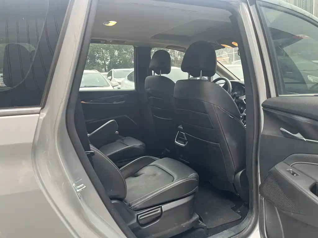 SAIC MAXUS CHASE G50